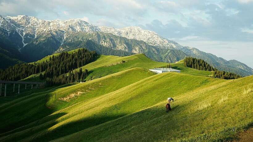 Urumqi: 8-Day Private Tour to Sayram Lake and Yining - Exploring Xinjiang’s Scenic and Cultural Gems