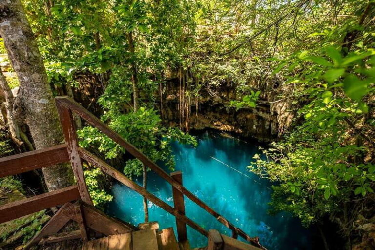 Uxmal: Vintage Land Rover Expedition to Uxmal Cenotes - Exploring the Cenotes