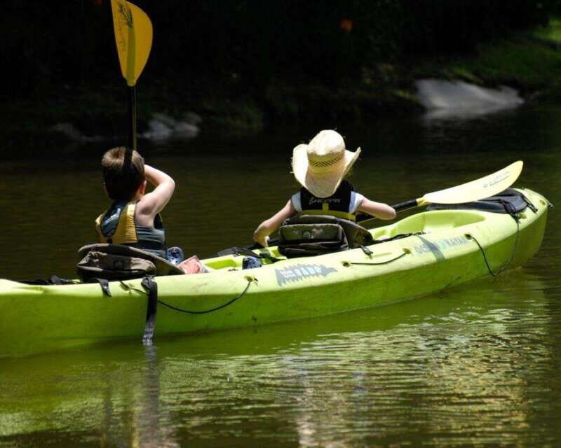 Valle de Bravo: Kayak and Paddle Board Rental Experience - Exploring Valle de Bravo’s Waterways: What to Expect