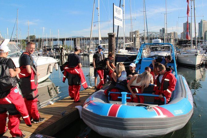 Vancouver City and Seals Scenic Boat Tour by Vancouver Water Adventures