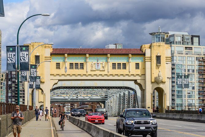 Vancouver Highlights & Hidden Gems Walking Tour with a Local - An In-Depth Look at the Vancouver Highlights & Hidden Gems Tour