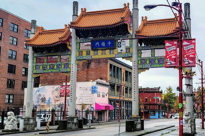 Vancouver Mini Tour With Whistler Transfer One way Private - An In-Depth Look at the Vancouver Mini Tour With Whistler Transfer