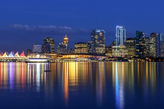 Vancouver Small Group Night Tour w/Capilano + Grouse Mtn Dinner - In-Depth Look at the Vancouver Small Group Night Tour