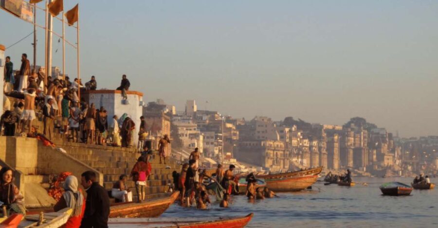 Varanasi: 3-Hour Evening Aarti Tour and Boat Ride - Authenticity and Value