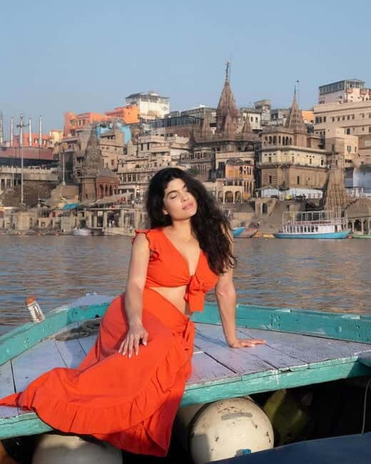 Varanasi: Private Heritage Walking Tour & Sunrise Boat Ride - A Closer Look at the Experience