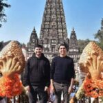 Varanasi to Bodhgaya : A day trip of Enlightment exploration - Transportation & Group Size