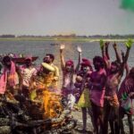 Varanasi tour in 3 days without accommodation - Day 1: Arrival and the Ganga Aarti