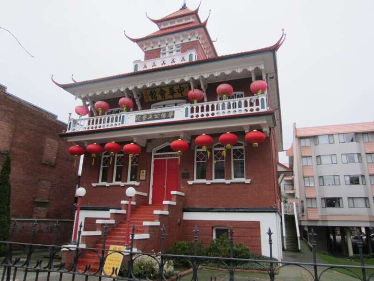 Victoria: 2-Hour Food and History Tour with Tastings - FAQ