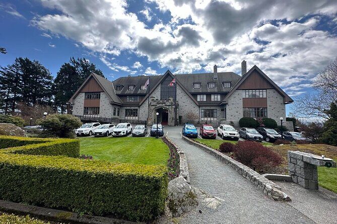 Victoria City Express Tour 2hr Private (Day or Night, 14pax) - FAQ