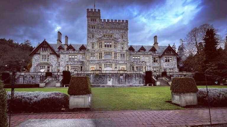 Victoria: Skywalk & Hatley Castle Private Tour - Price and Value Consideration