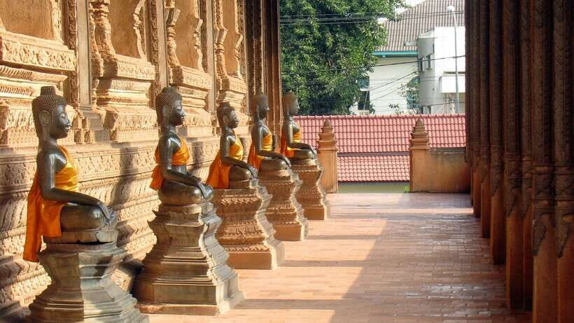 Vientiane: Private Full-day Must-See Sights & Sunset Tour - Who Should Consider This Tour?