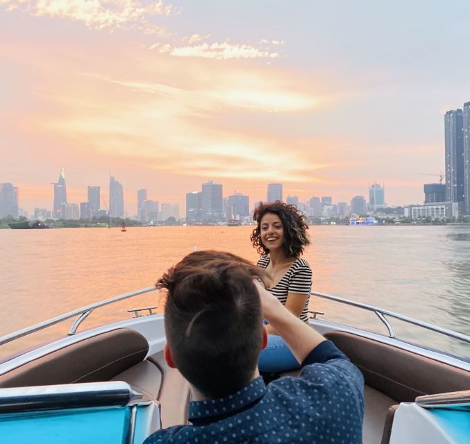 VIP Tour Enjoy Romantic Sunset by Speed Boat Free Cocktail - What Makes This Tour Stand Out