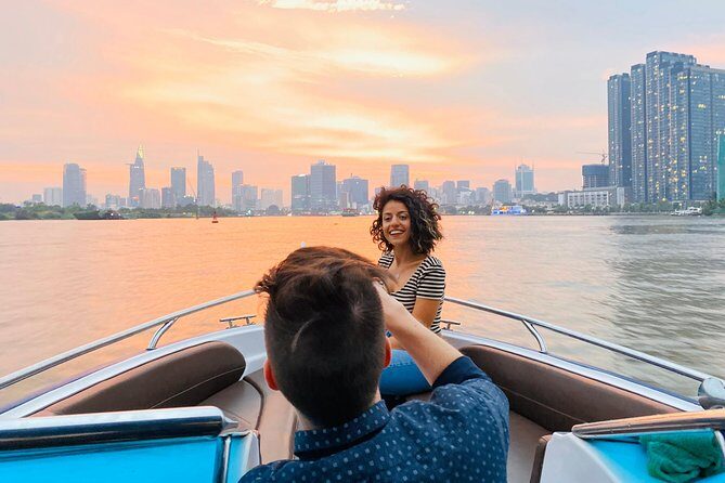 VIP Tour on Romantic Sunset Cocktail by Speed Boat - A Detailed Look at the Romantic Sunset Cocktail Experience