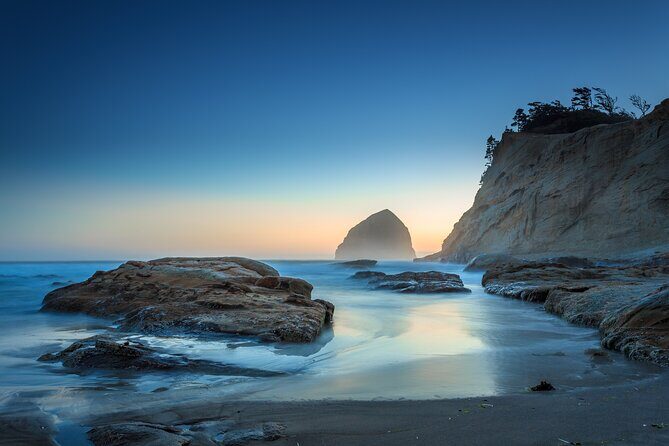 Visit the Oregon Coast from Willamette Valley - Discovering Cannon Beach and Haystack Rock