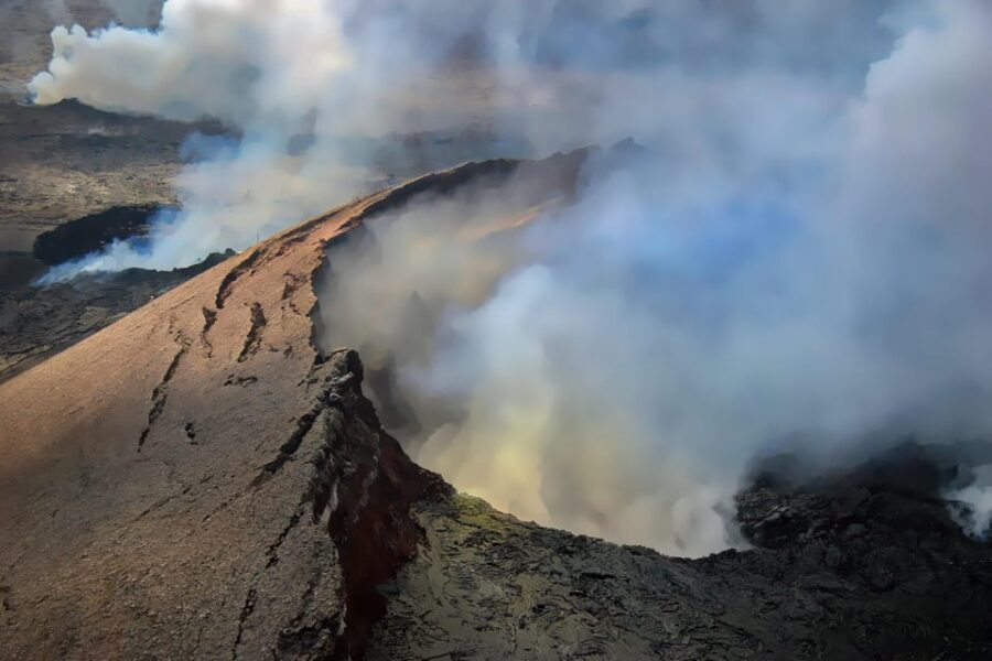 Waikoloa: Big Island Spectacular Helicopter Tour - The Landing at Laupahoehoe Nui