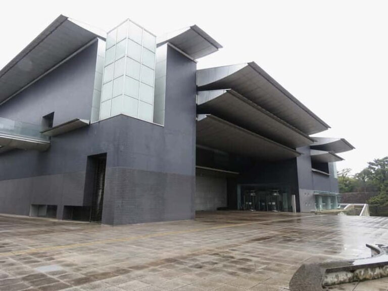 Wakayama: Local Shops and Architectures Tour - Exploring Wakayama: The Details