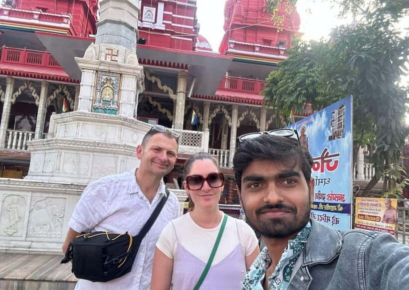 Walk & Explore Old Delhi: Guided Tour by Foot with a Local - What’s Included and What to Expect