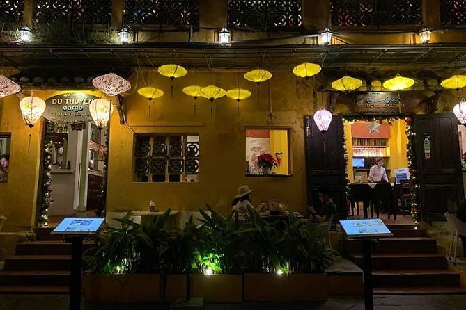 Walking Tour Hoi An city & Sampan Boat Ride with Colourful Lanterns,Night Market - FAQ