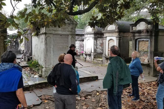 Walking Tour in New Orleans Garden District - Authentic Experiences and Guest Feedback