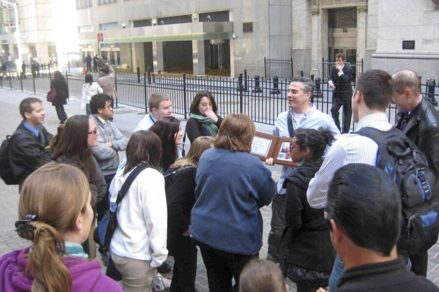 Wall Street Insider Tour with a Finance Professional - Exploring Key Landmarks