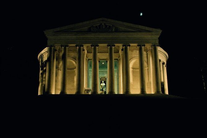 Washington DC Monuments by Moonlight Tour by Trolley - An In-Depth Look at the Washington DC Monuments by Moonlight Tour