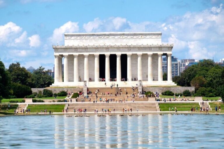 Washington DC: Private Tour with Luxury Vehicle - Visiting Arlington and Beyond