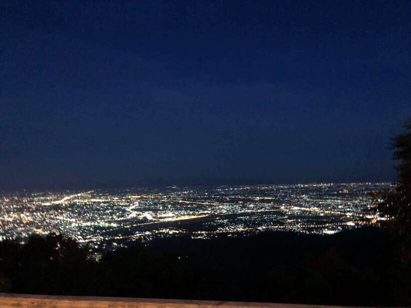 Wat Phra That Doi Suthep & Wat Pha lat Evening Tour & Guide - Full Review of the Doi Suthep & Wat Pha Lat Evening Tour