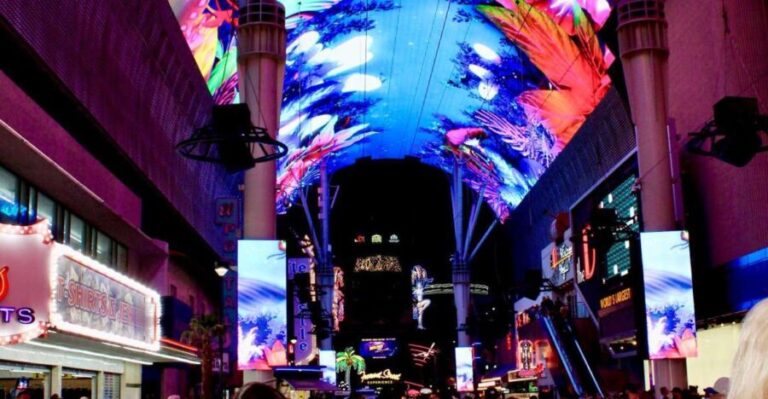 Weird, Wacky Fremont Bar Experience with Cocktails & Photos - Exploring the Fremont Street Wacky Bar Crawl: An In-Depth Look