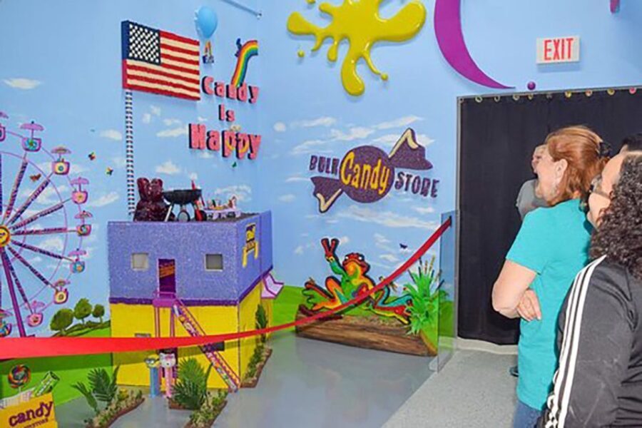 West Palm Beach: 45-Minute Candy Evolution Tour with Guide - Why This Tour is a Sweet Deal for Travelers