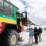 Western Classic - One Way Calgary To Vancouver Rockies Bus Tour - The Value of This Tour: What You Get for the Price