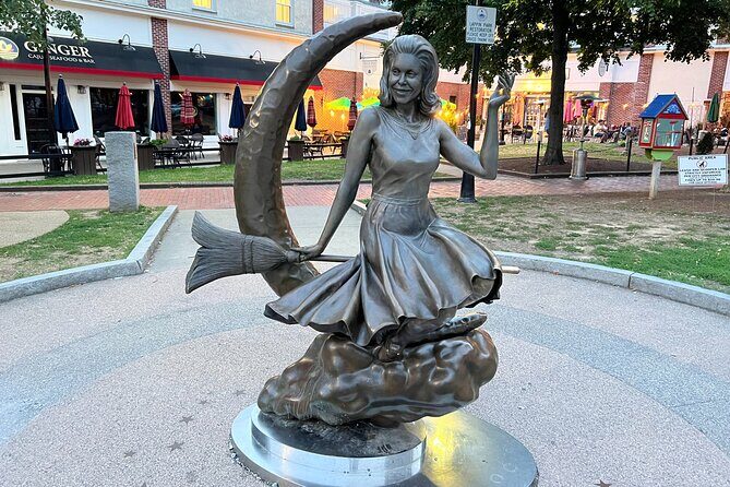 Wicked Awesome Tours: Witch Trial History and Salem Haunts! - Who Will Love This Tour?