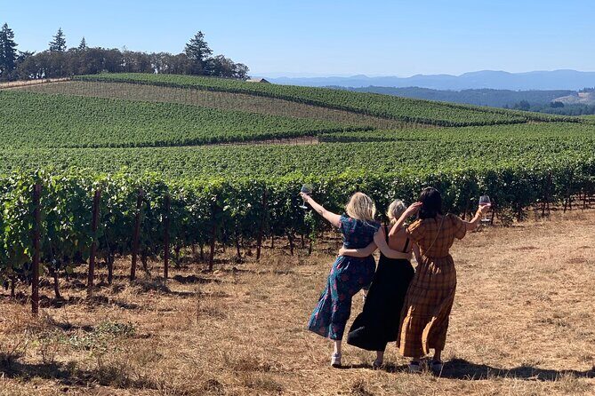 Willamette Wine Tour from Newberg (Tasting Fees Included) - Why This Tour Stands Out