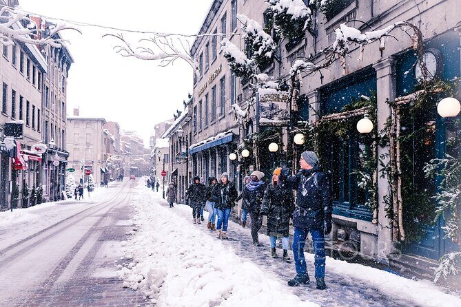 Winter Wonderland Express: Old Montreal Highlights Walking Tour - Who Should Consider This Tour?