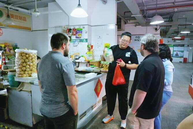 Wok 'n' Roll: Chinese Cooking Class with Local Master Chef - Who Should Consider This Tour?