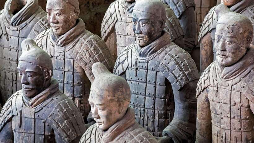 Xian: Bus Tour of Terracotta Warriors With Guide & Lunch - The Real-World Experience: Pros and Cons
