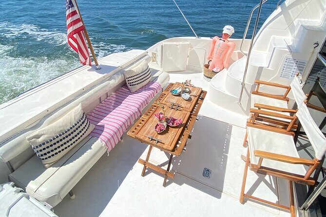 Yacht Charter in Palm Beach with Crew