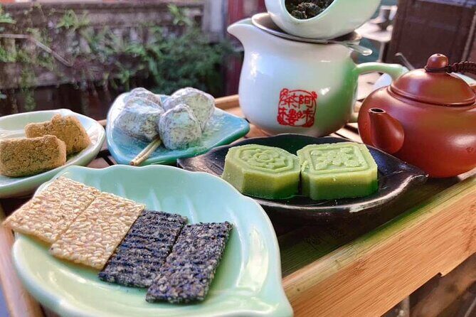 Yehliu, Jiufen & Shifen Taiwans North Coast Day / Night Tour - The Authenticity and Value