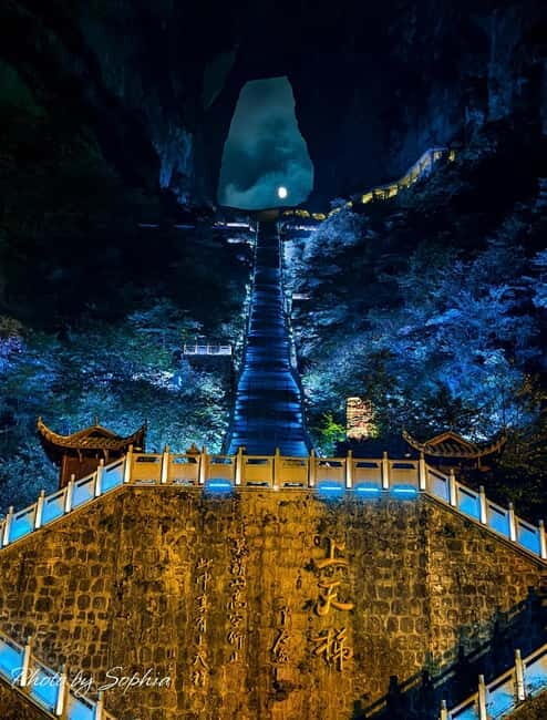 Zhangjiajie: Tianmen Mountain Night Tour with Light Show - The Experience from Start to Finish