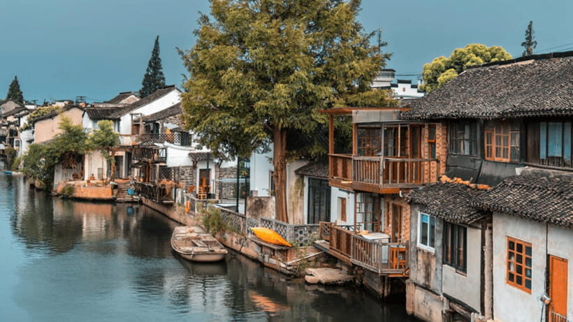 Zhujiajiao & Shanghai:Small Group Tour Water Town to Skyline - Who This Tour Is Best For
