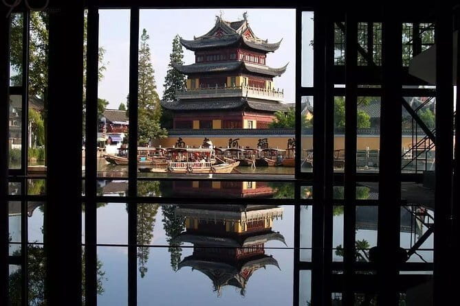 Zhujiajiao Water Town and Shanghai City Highlights Private Day Tour - Why Choose This Tour?