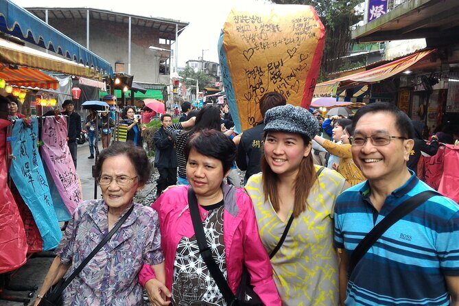 1 day North Coast Yehliu Jiufen and Shifen Private Tour - Practical Considerations and Tips