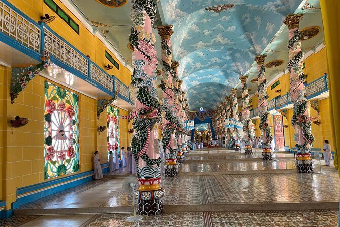 1-Day Tay Ninh Cao Dai Temple & Cu Chi Tunnels Tour - Transportation and Group Size