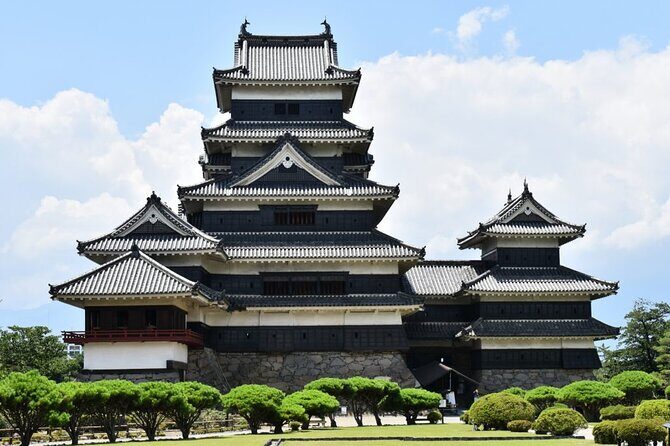 1-Day Tour from Nagano and Matsumoto Kamikochi & Matsumoto Castle - Why This Tour Offers Great Value
