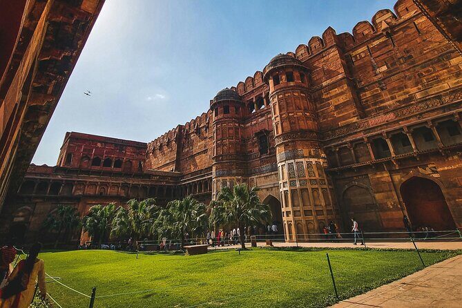 1-Day Trip to Taj Mahal and Agra from Mumbai with Both side Commercial Flights - Why Choose This Tour?