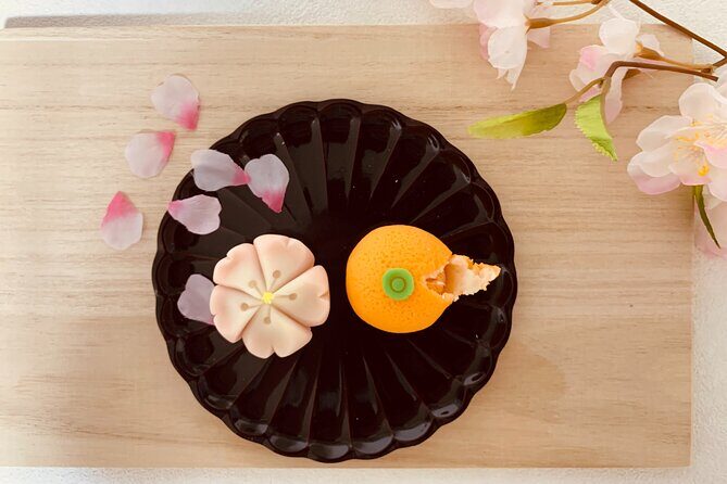 2 Hours Mochi &Nerikiri Making & Matcha Class in Bunkyo - What to Expect From Start to Finish