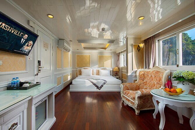 2D1N Bai Tu Long Bay on Luxury Wooden Junk - Possible Drawback: Early Mornings and Schedule