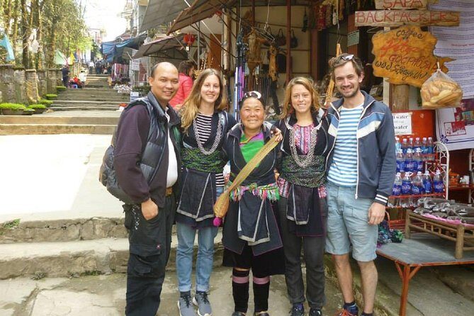 3-Day Sapa Tour from Hanoi by Luxury Limousine Transfer - Day 1: Arriving in Sapa and Visiting Cat Cat Village