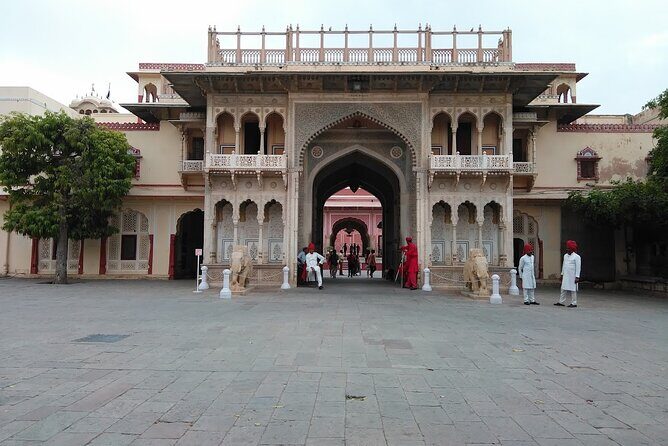 3 Days Private Luxury Golden Triangle Tour by Car from Delhi - Final thoughts: Who Is This Tour Best For?