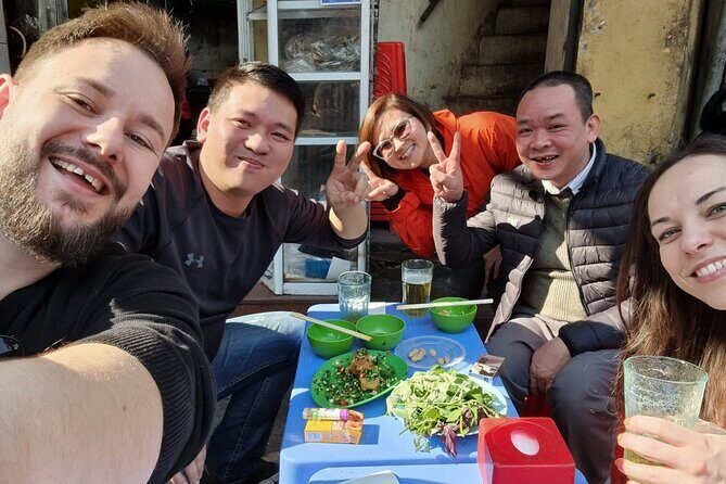 3-Hour Shared Food Tasting Experience in Hanoi Old Quarter