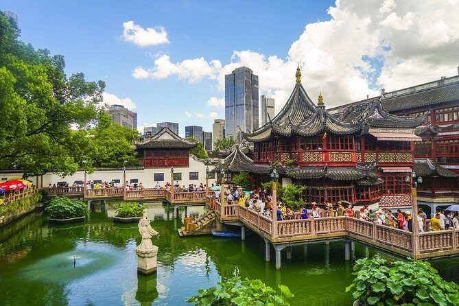 5-Hour Shanghai Private Tour:Shanghai Tower,Yu garden and Jade BuddhaTemple - Key Points